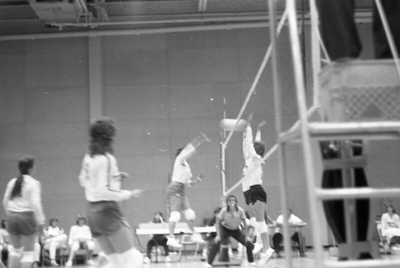 1984 Volleyball Action, EOSC vs. BMCC 15