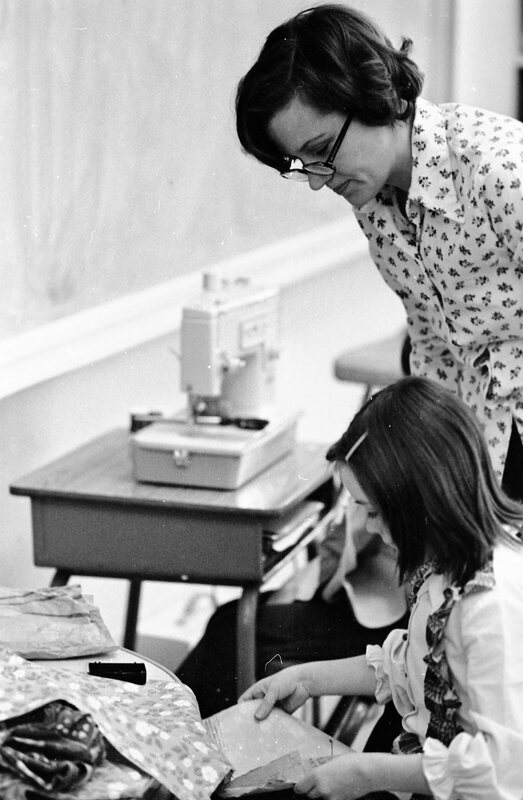 1974 Ackerman Elementary School, Sewing 07