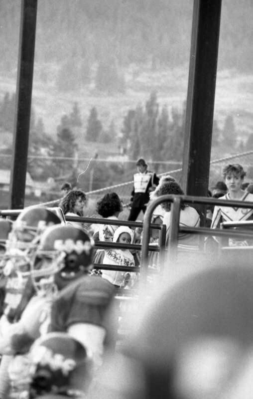 1985 Homecoming, Football Sideline 02