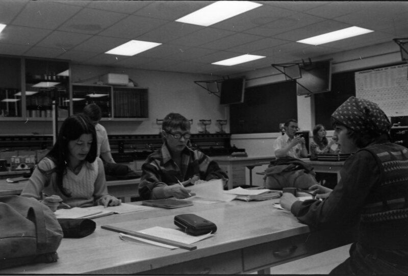 1976 Classroom, Kinematics 02