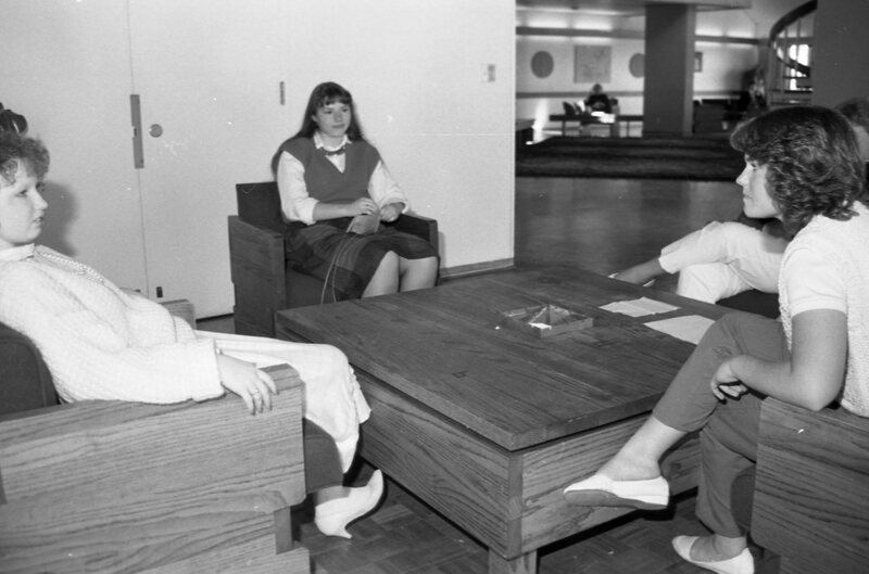 1985 Students, October Lounge 02