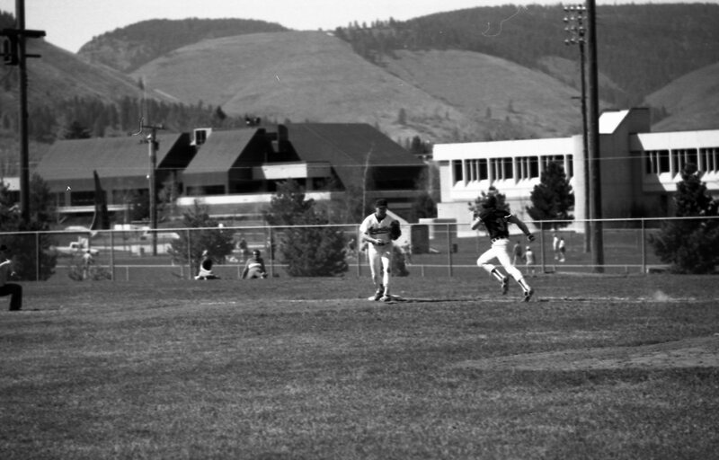 1985 Baseball, April Action 14