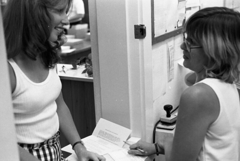 1976 Registrar's Office 08