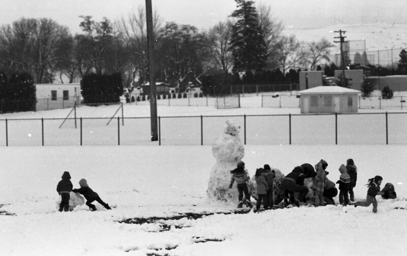 1983 Ackerman Elementary School, Snowman 02