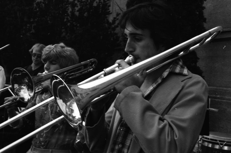 1980 Graduation, Band 06