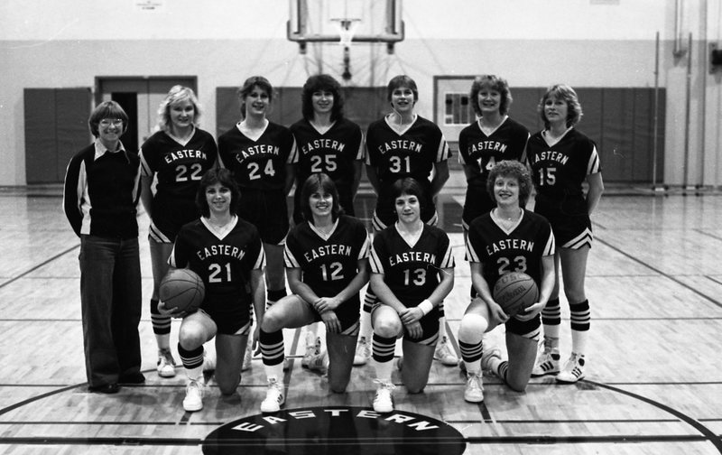 1982 Women's Basketball Team 03