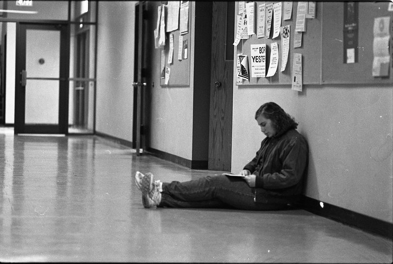 1991 Student, Reading 01