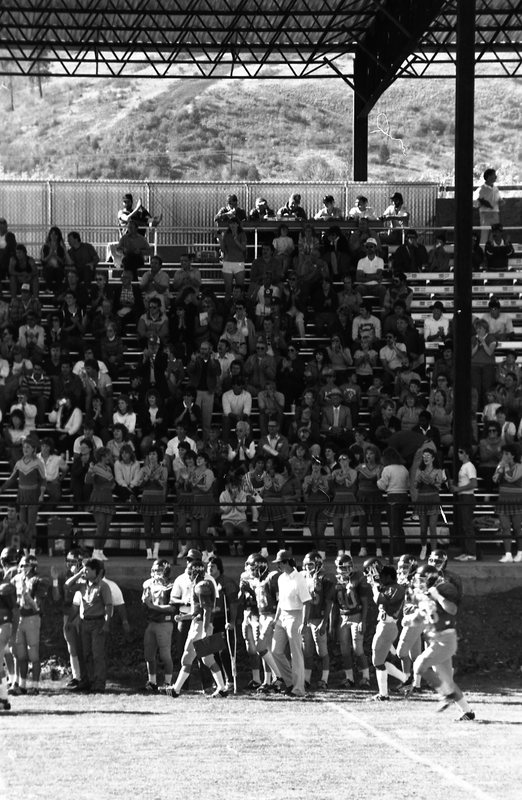 1985 Football Sideline 10