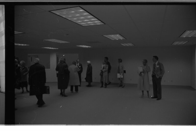 1990 Loso Hall, Tour 04