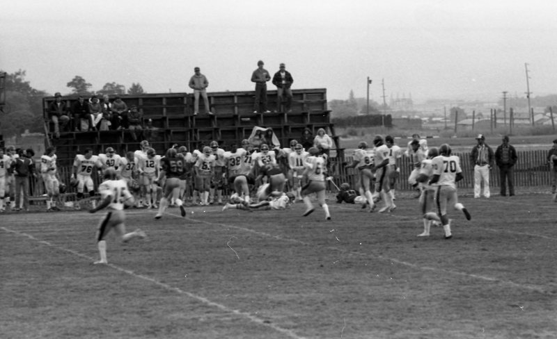 1982 Football, Alumni Game 01