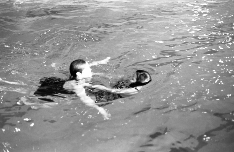 1977 Swimming, Lifesaving Class 12