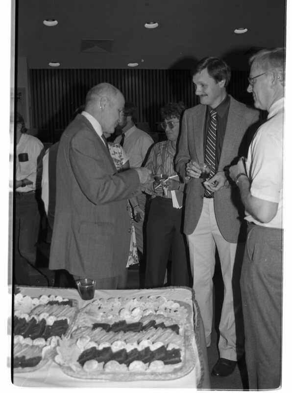 1989 Employees & Guest, Reception 09