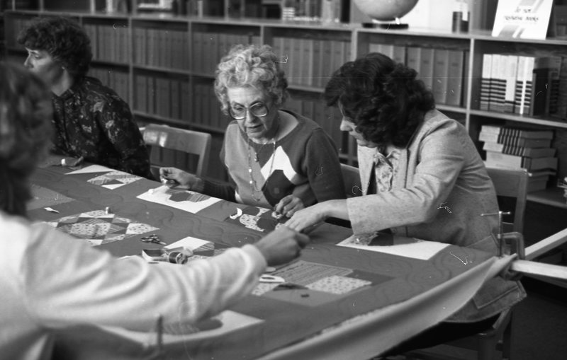1981 Pierce Library, Fund Raising Quilt 04