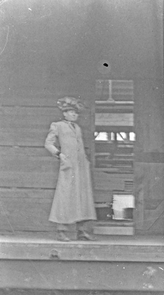 Reuter, Cross Dressing 1