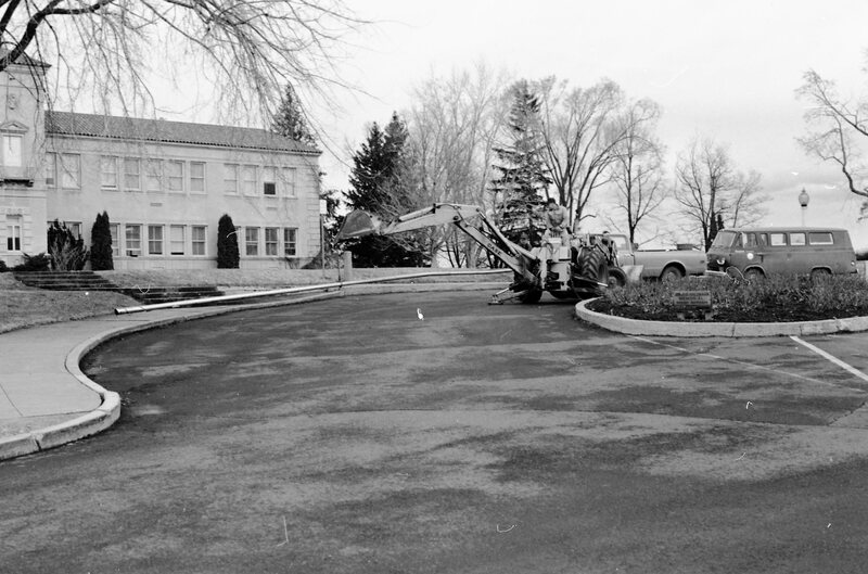 1983 Flag Pole Removal 02