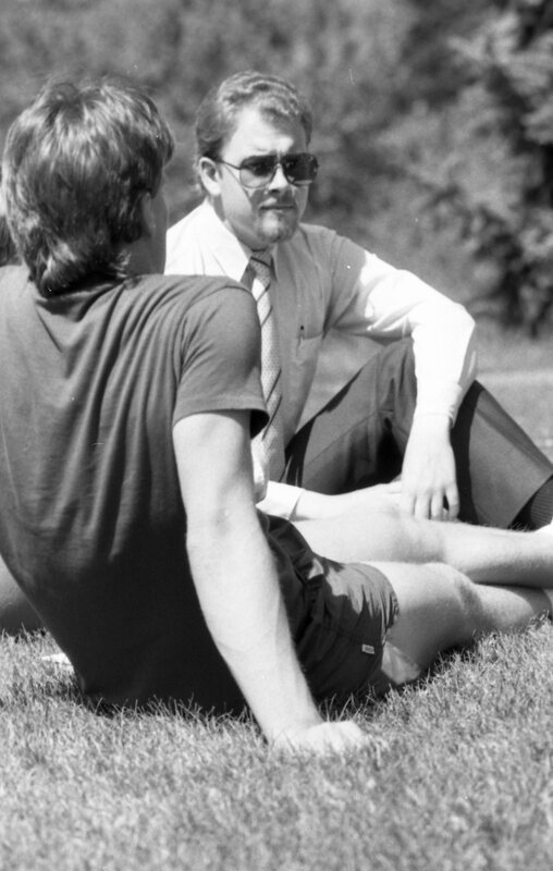 1986 Students, Outdoors in May 02