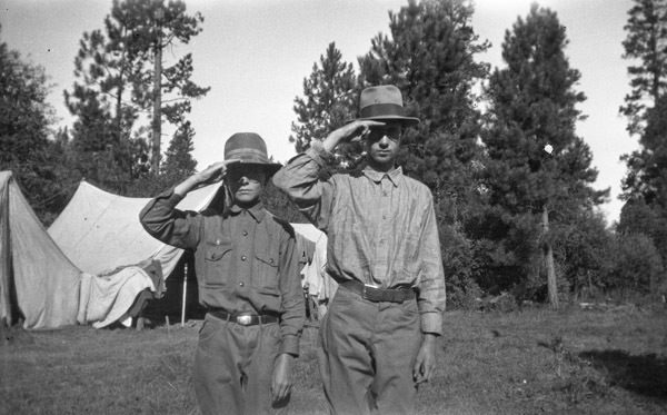 Reuter Group-FF, Saluting 2