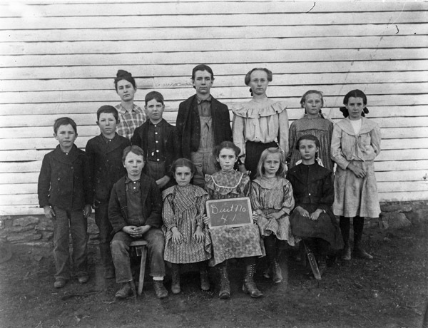 Willow Creek, Schoolchildren