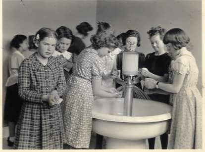1937 Ackerman Elementary Washbasin