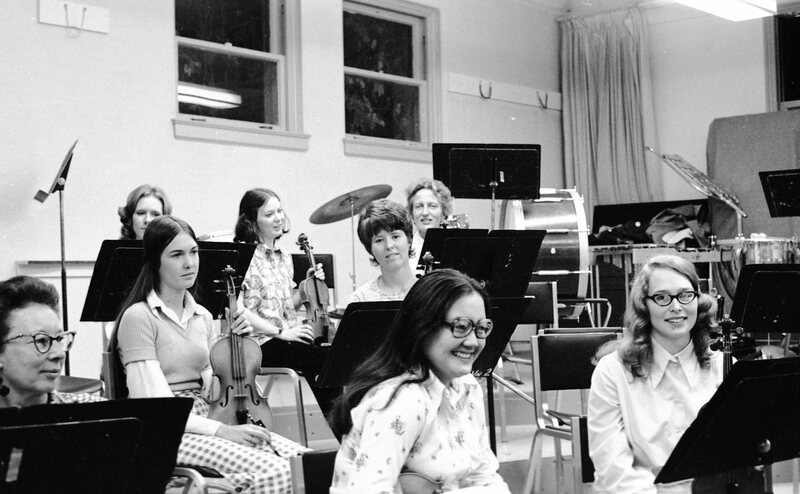 1974 Symphony Orchestra, Rehearsal 19