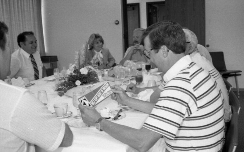 1986 Luncheon, Fleetwood Enterprise 02