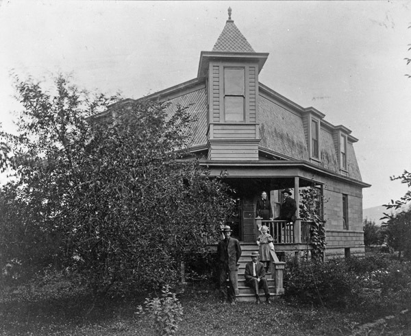 La Grande Home, Davis 1