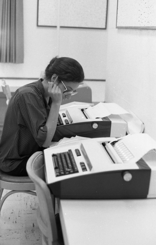 1981 Students, Typing 16