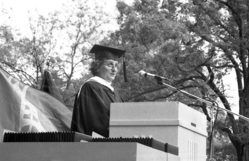 1980 Graduation 04