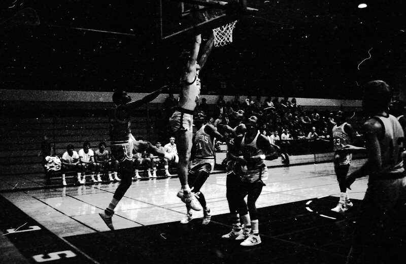 1985 Men's Basketball, EOSC vs. LCSC 06