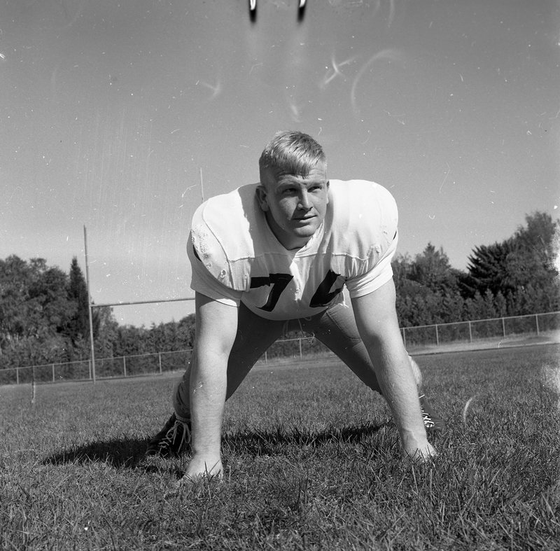 1968 Football Player 03