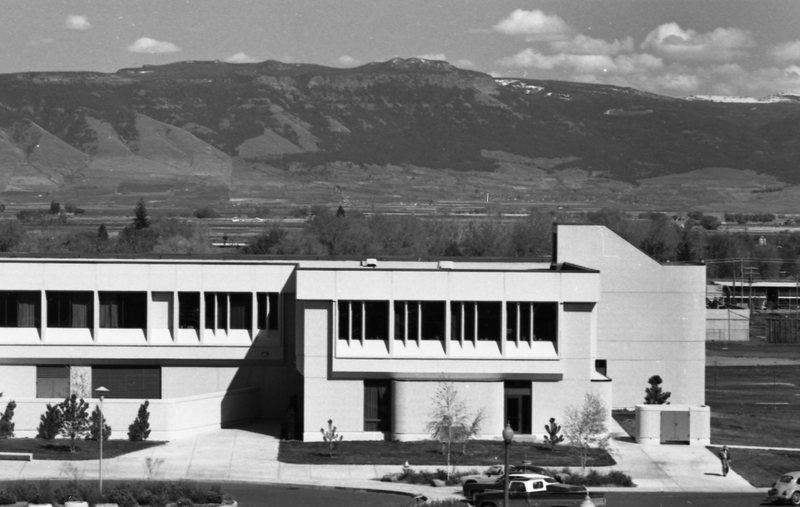 1977 Zabel Hall 01