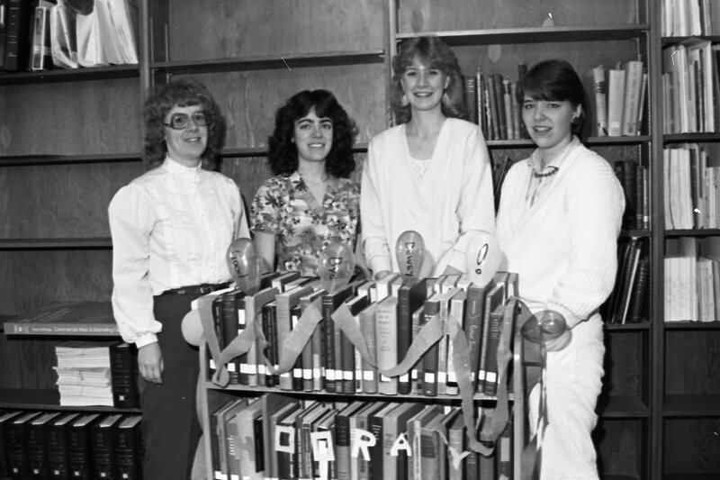 1986 Employees, Walter M. Pierce Library Staff 02