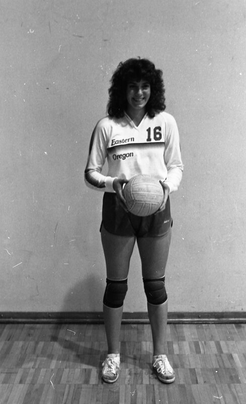1982 Women's Varsity Volleyball Players, Portraits 05