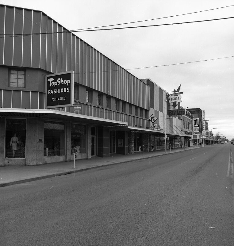 1972 La Grande, Street Scenes 11