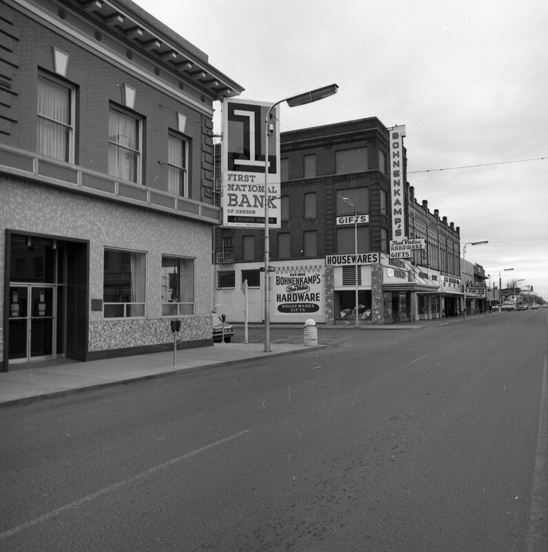 1972 La Grande, Street Scenes 09