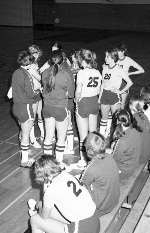 1979 Women's Basketball Players 03