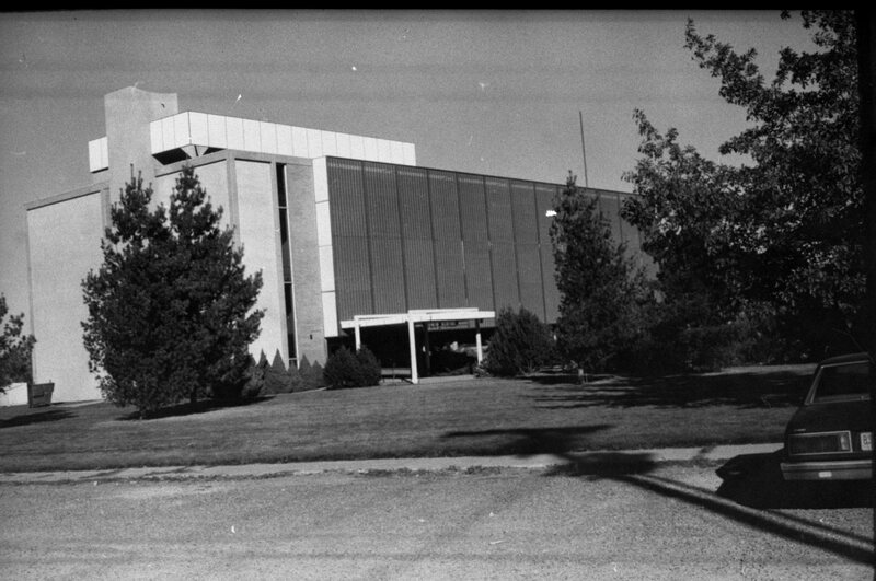 1988 Badgley Hall 02