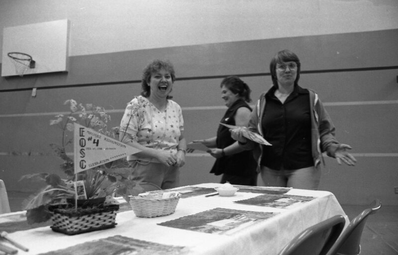1988 Staff Awards, Set-up 04
