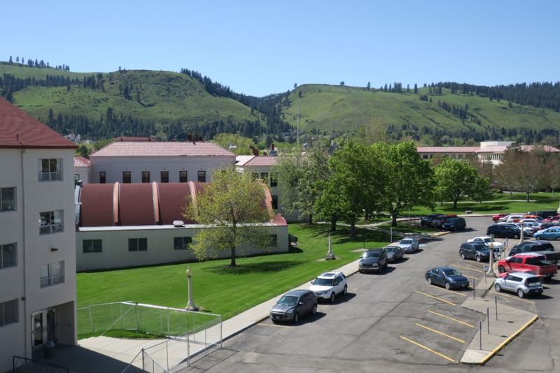 Dorian and Hunt Hall 168