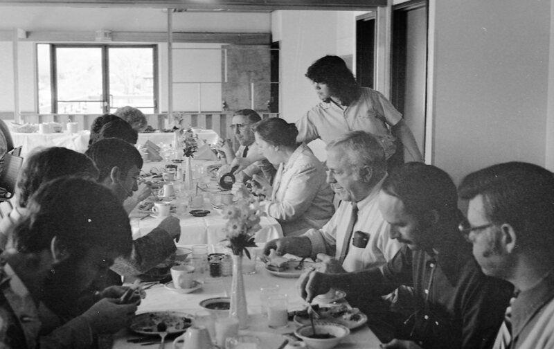 1983 Education Seminar, Luncheon 02