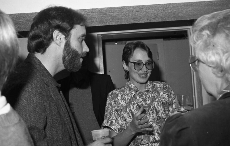 1986 Employees, Reception 29