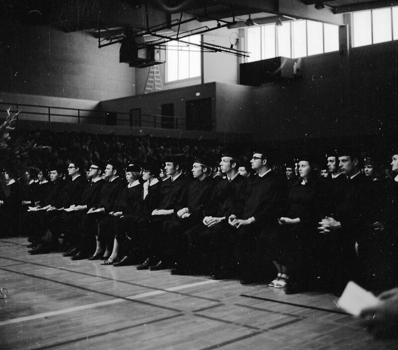1970 Graduation 04