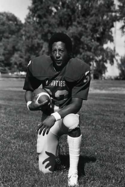 1981 Football Player 15
