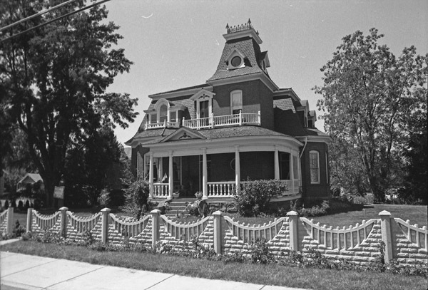 Union Home, Eaton 1
