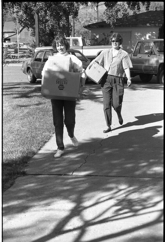 1988 Residence Life, Moving In 08
