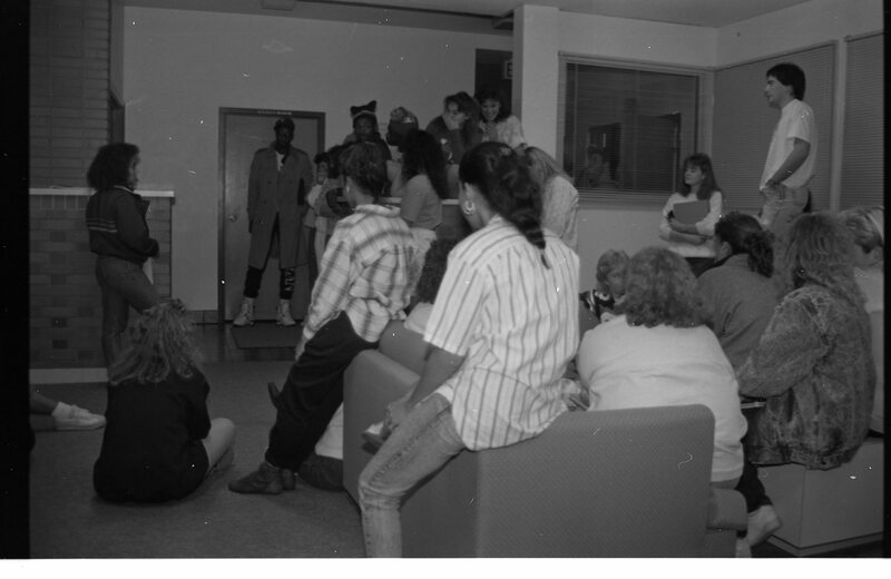 1988 Students, Surprise 08