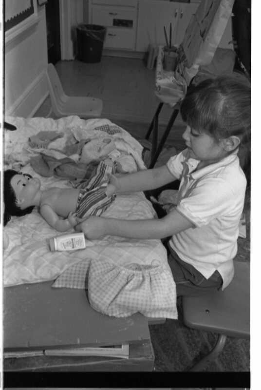 1989 Ackerman Elementary School, Dolls 05