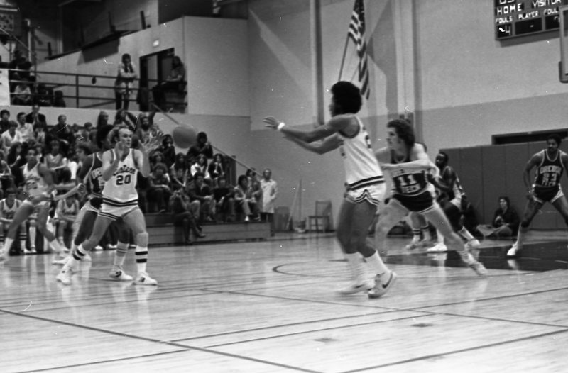 1980 Men's Basketball, February Home Game 27