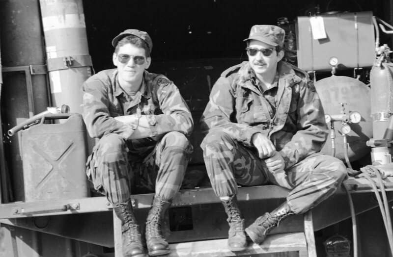 1988 Raft Race, National Guardsmen 02