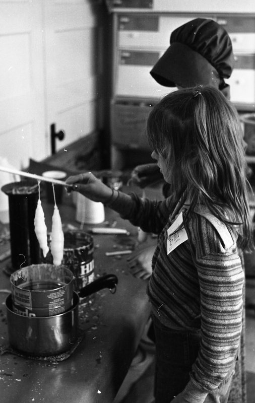 1982 Pioneer Days, Candle Making 03